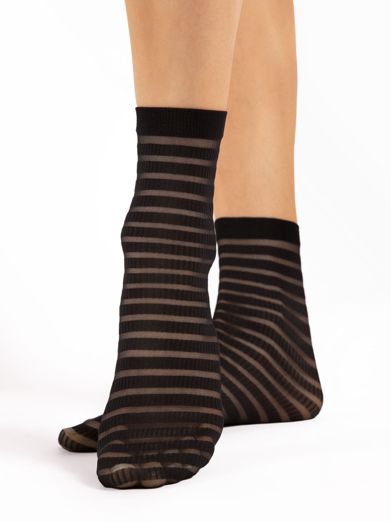   - CN020XG1182AU black 